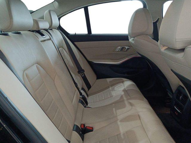 BMW 318 d 48V Luxury