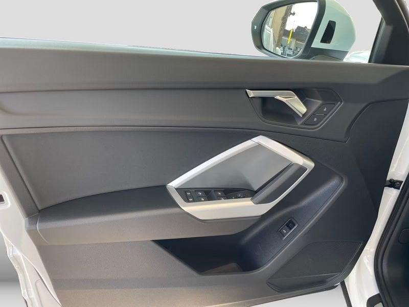 Audi Q3 Q3 SPB 35 TFSI S tronic Navi Camera Cockpit Garanzia 5 anni