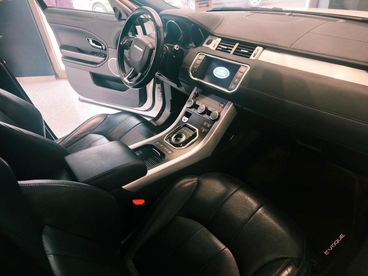 Land Rover Range Evoque 2.0 TD4 150 CV 5p. SE Dynamic