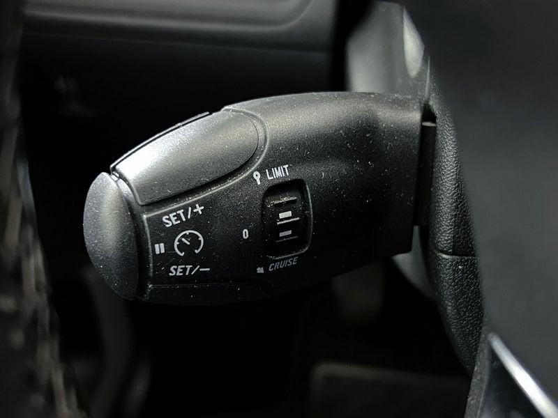 Peugeot 2008 BlueHDi 100 Allure