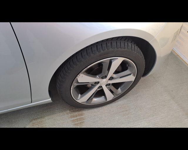 PEUGEOT 308 5p 1.2 puretech Allure s&s 130cv