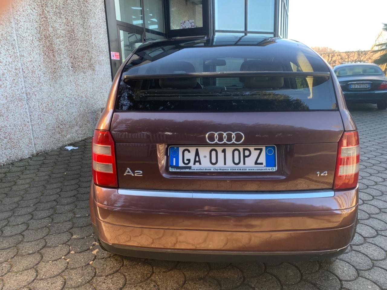 Audi A2 1.4 16V Comfort NEOPATENTATI
