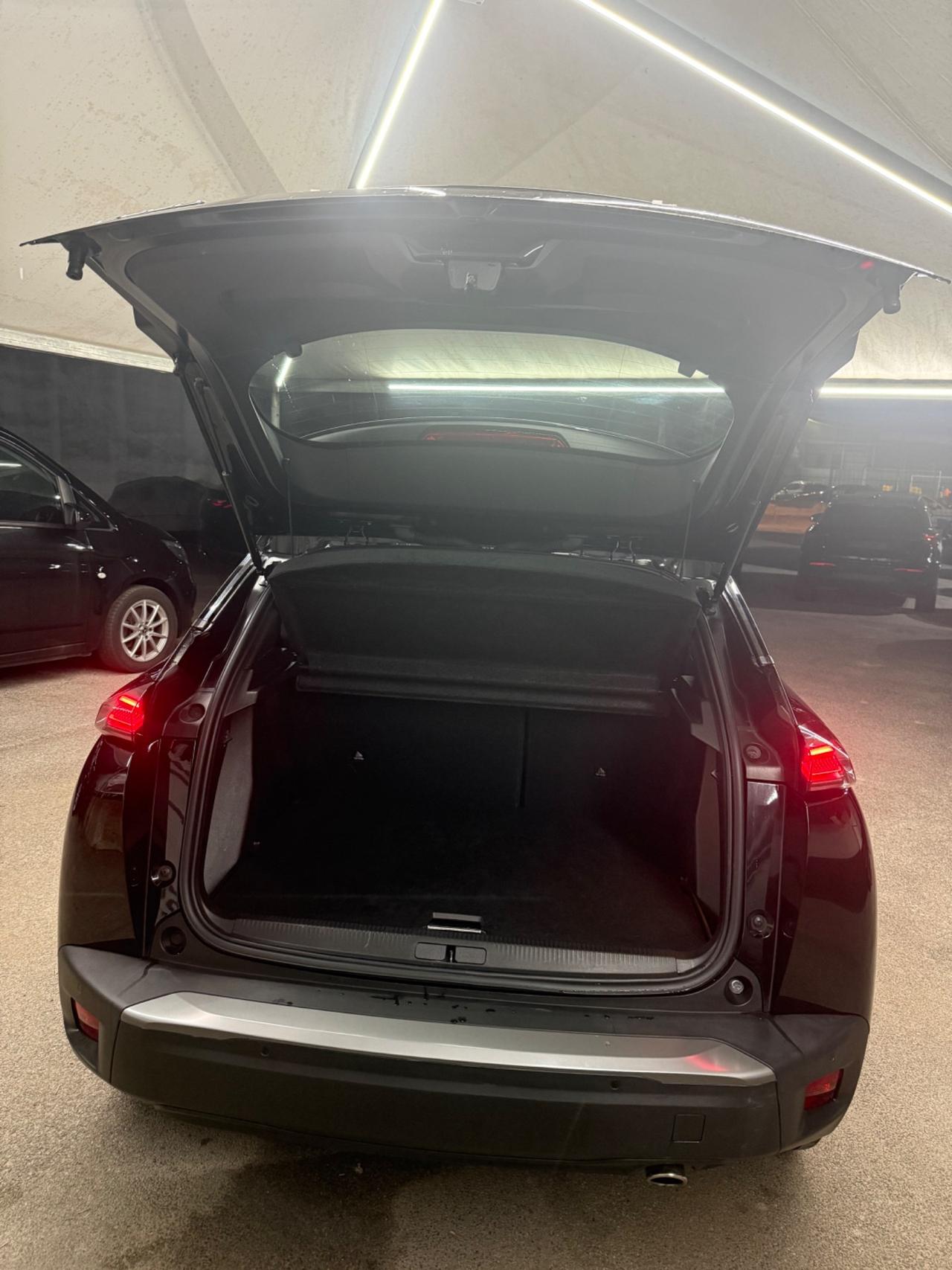 Peugeot 2008 BlueHDi 130 S&S EAT8 Allure