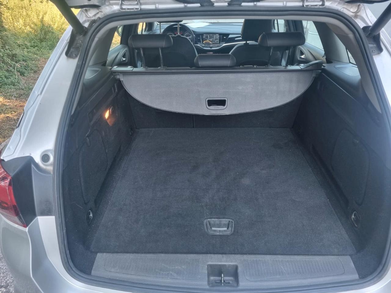 Opel Astra 1.6 CDTi 136CV aut. Sports Tourer Business