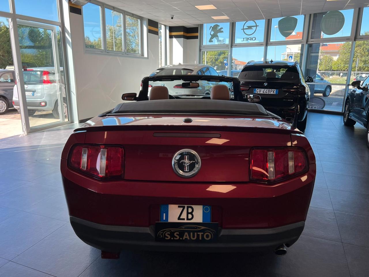 Ford Mustang V6 4.0 CONVERTIBLE