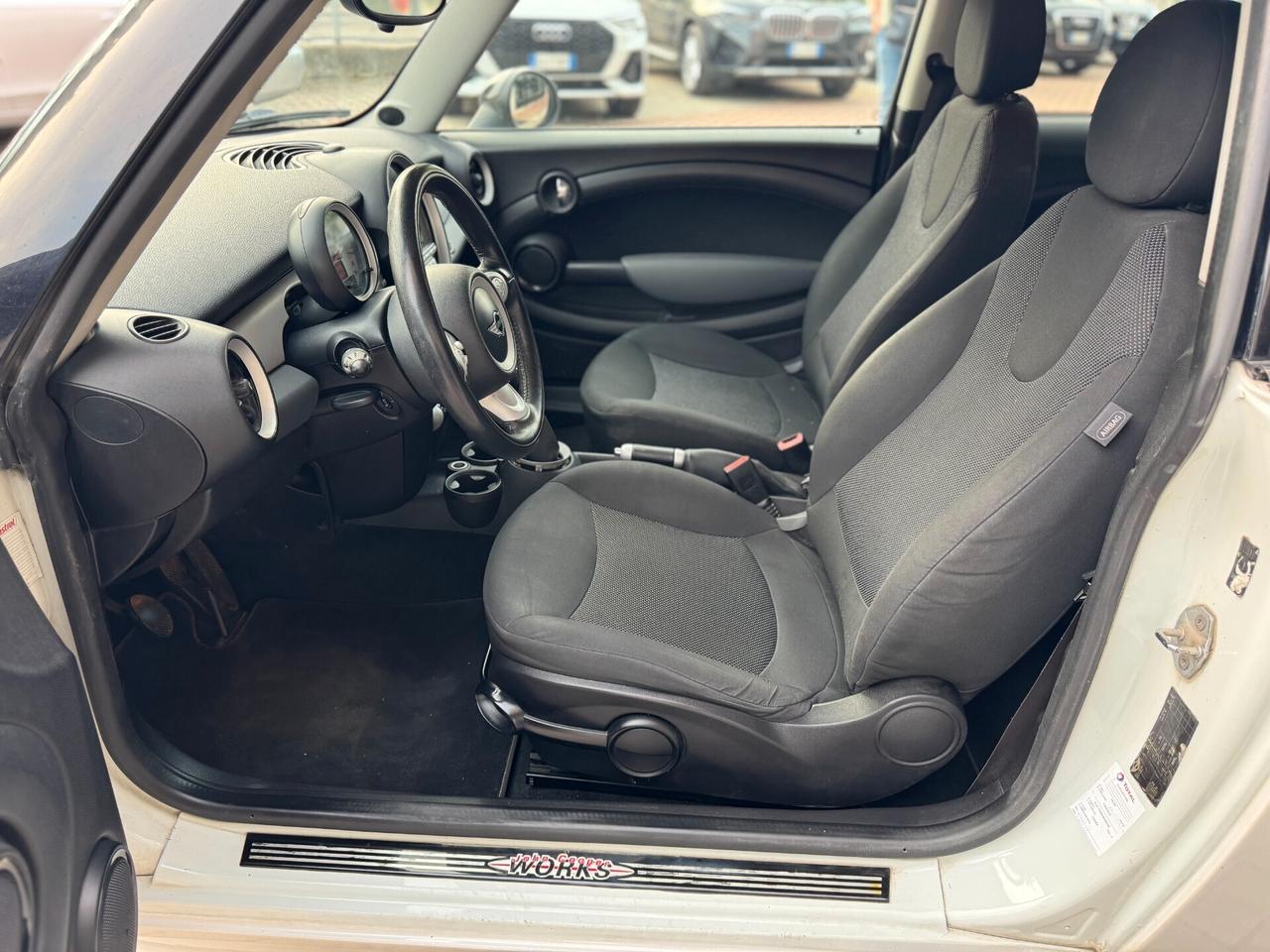 Mini Mini 1.6 16V Cooper D