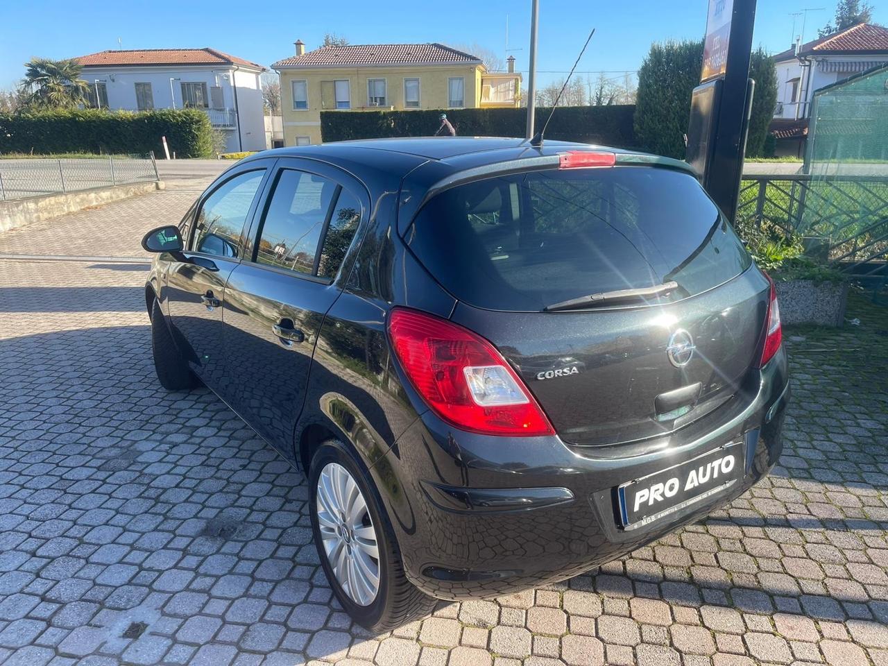 Opel Corsa 1.2 85CV 5 porte GPL-TECH Edition