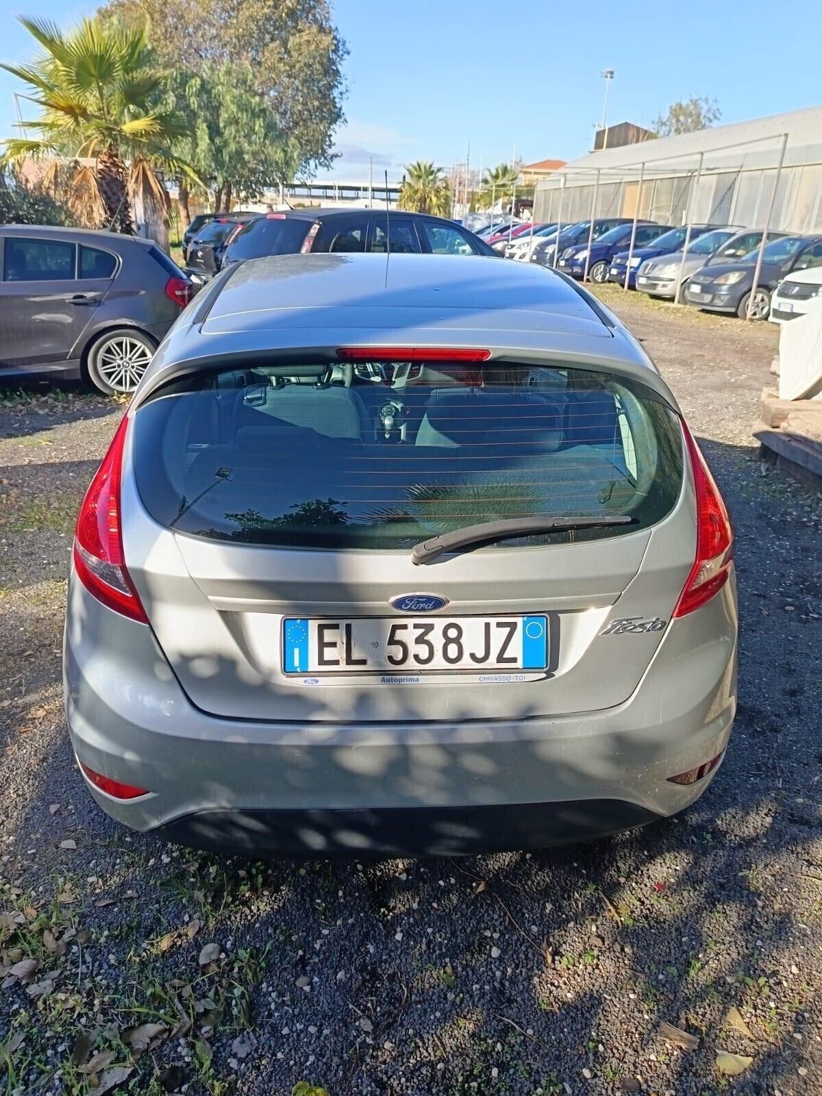 Ford Fiesta 1.4 TDCi 70CV 3 porte ok neopatentati