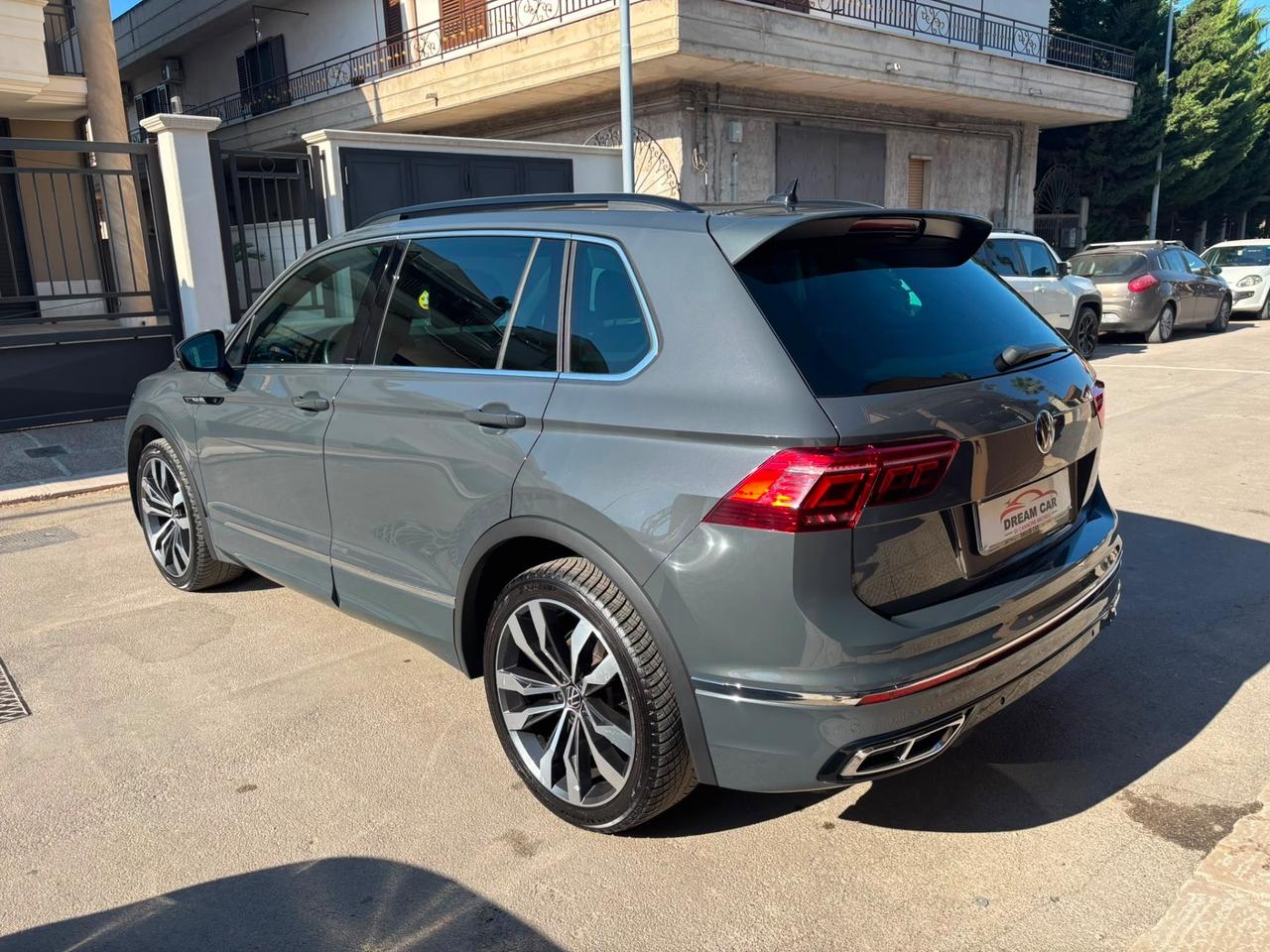 Volkswagen Tiguan 2.0 TDI 150 CV SCR DSG R-Line