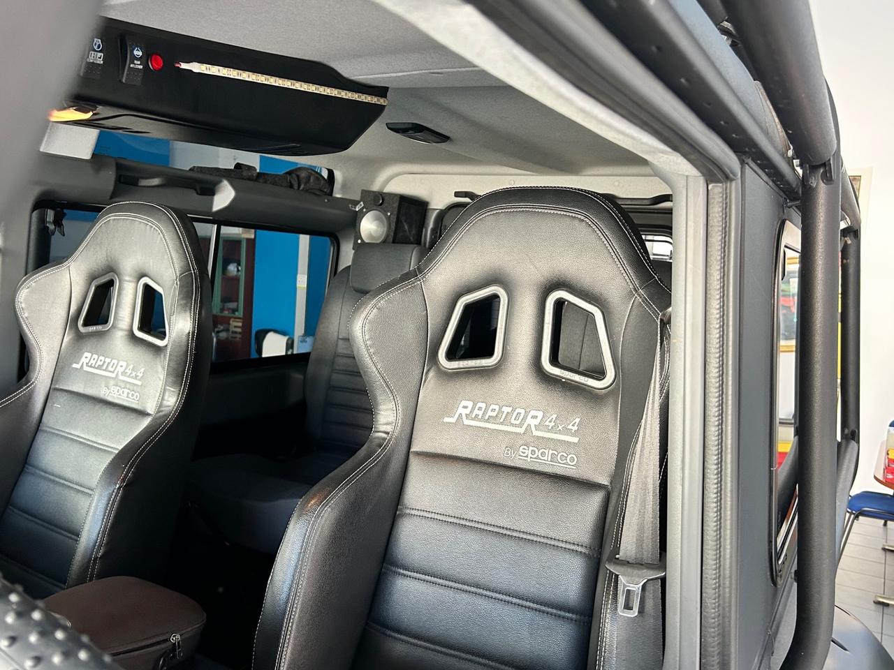 Land Rover Defender 90 2.2 TD4 Station Wagon N1