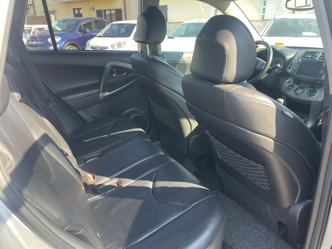 Toyota RAV 4 RAV4 2.2 D-4D 177 CV Luxury