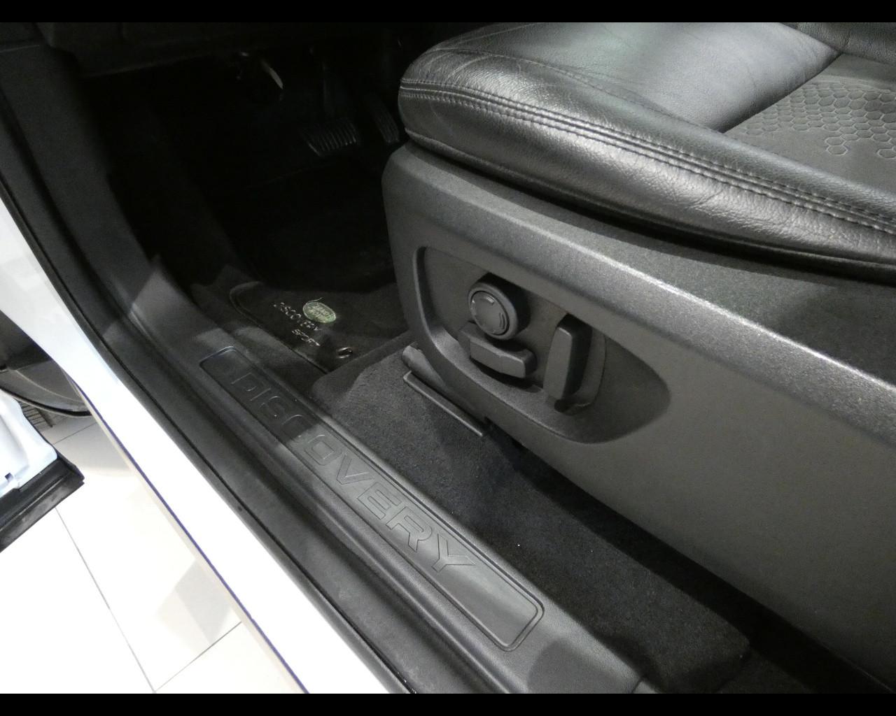 LAND ROVER Discovery Sport - Discovery Sport 2.0 TD4 150 CV Auto Business Edition Pure