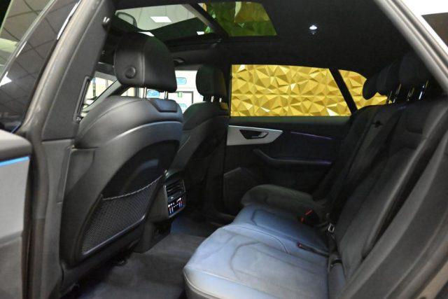 AUDI Q8 50TDI Q.TIP.286CV S-LINE TET.22"360°HEAD-UP FULL!!