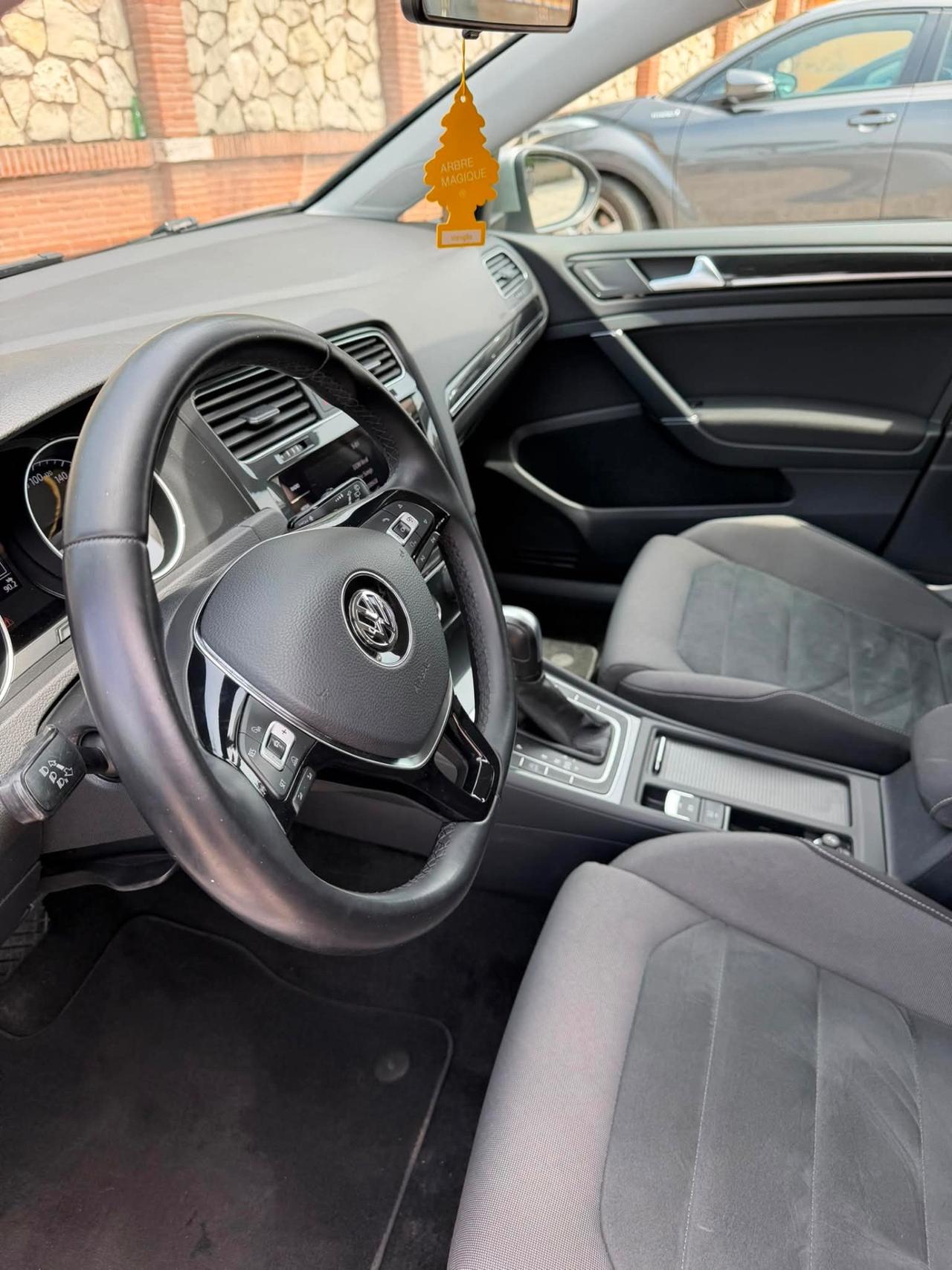 Volkswagen Golf 1.5 TGI DSG 5p. Executive BlueMotion Technology