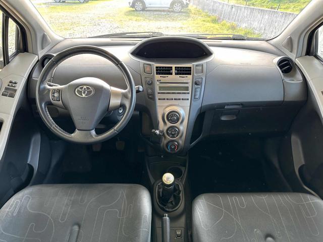 TOYOTA Yaris 1.0 3 porte OK NEPATENTATI BLUETHOOT