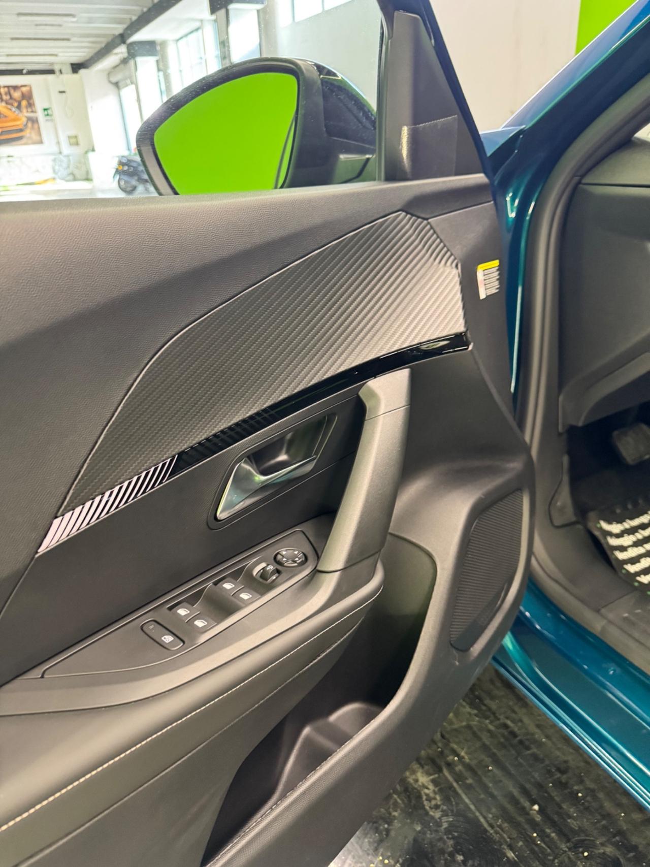 Peugeot 2008 PureTech 130 S&S EAT8 Style