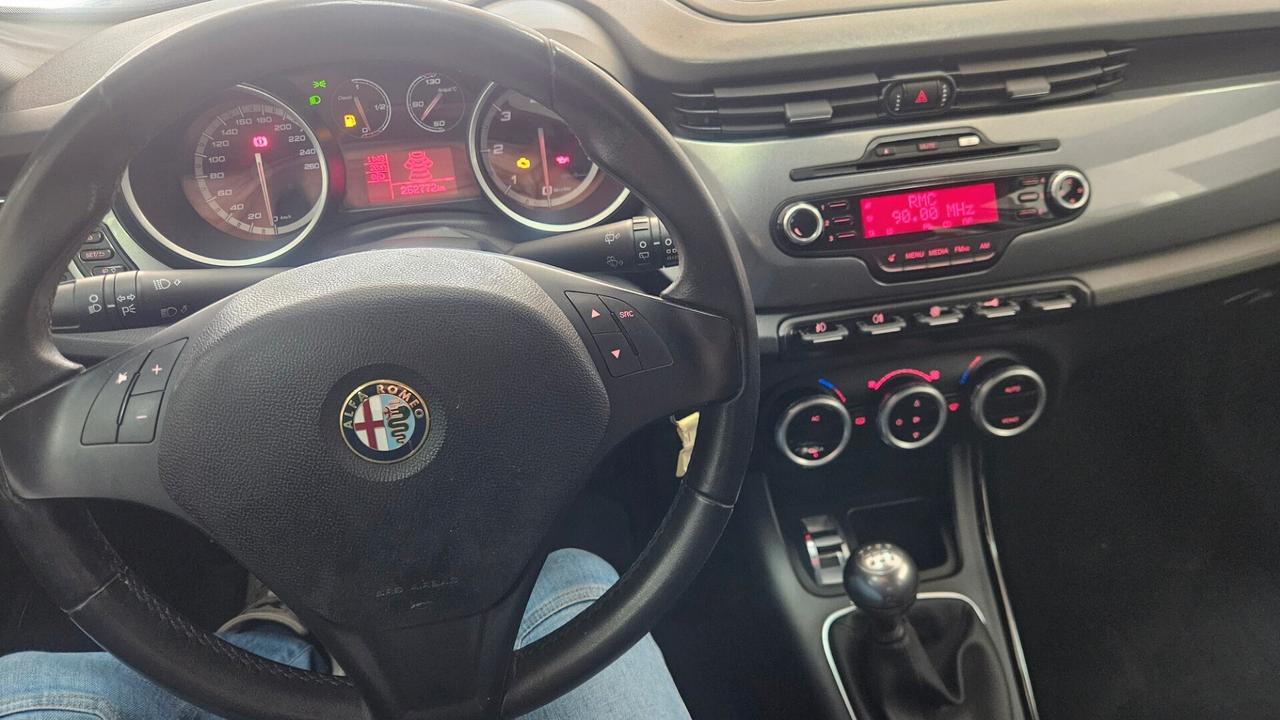 Alfa Romeo Giulietta 1.6 JTDm-2 105 CV Exclusive