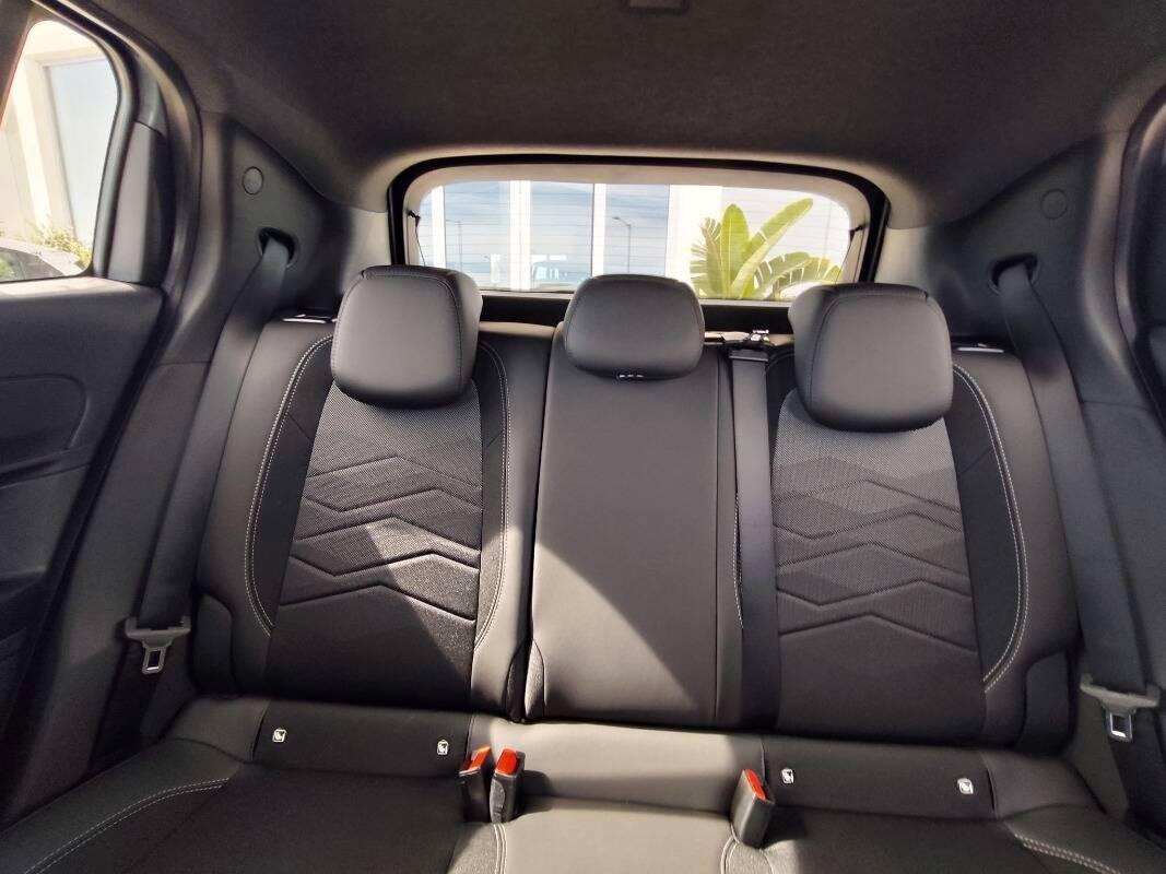 Jeep Avenger 1.2 t. e-hybr.mhev Summit fwd 110cv edct6