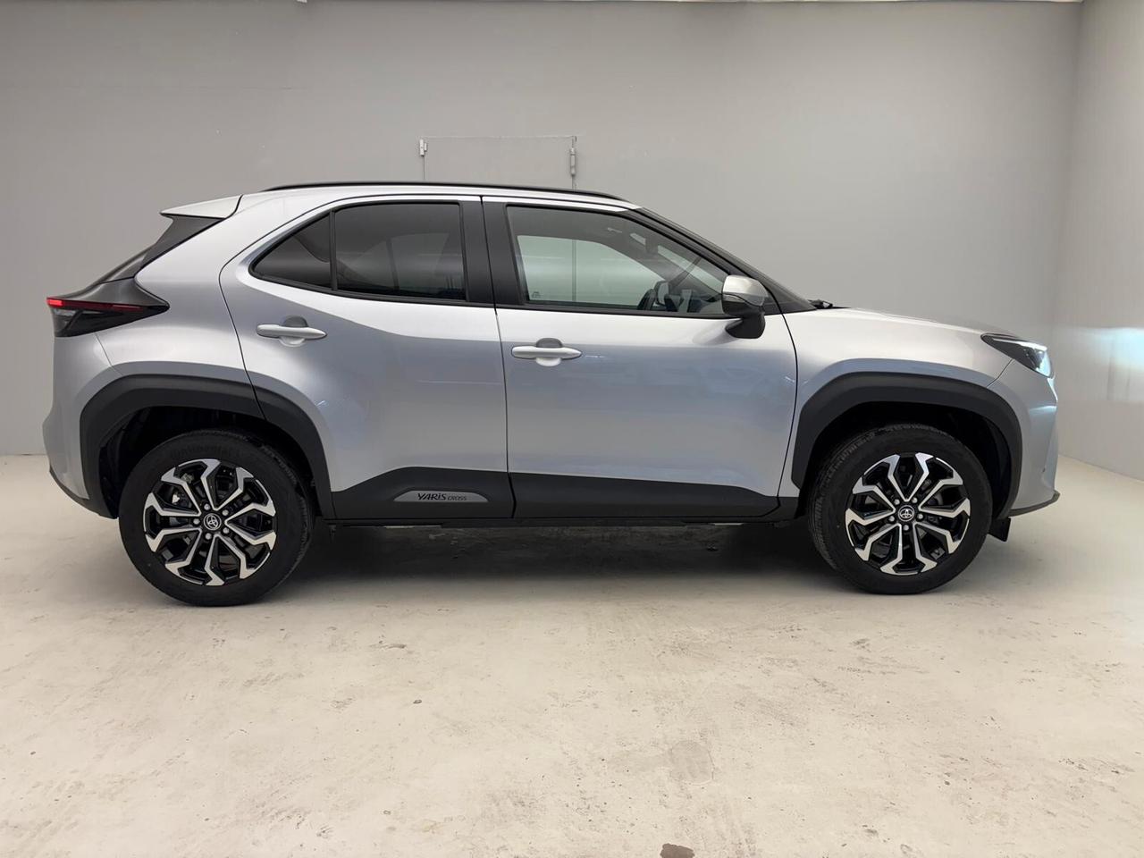 Toyota Yaris Cross Yaris Cross 1.5 Hybrid 5p. E-CVT AWD-i Trend