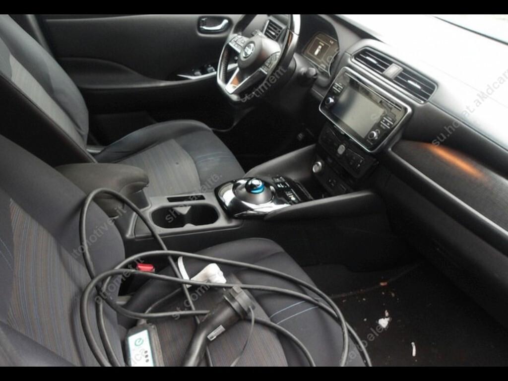 Nissan Leaf Acenta 40kwh