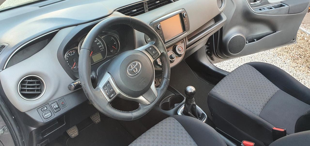 Toyota Yaris 1.0 5 porte Lounge