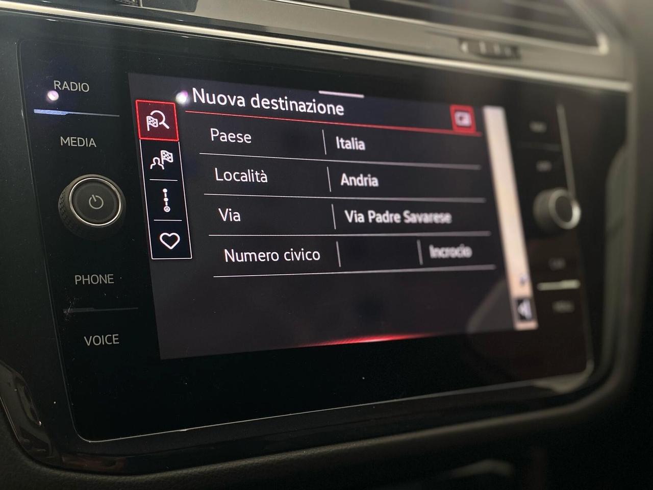 Volkswagen Tiguan 2.0 TDI 200 CV DSG 4MOTION R – IVA inclusa nel prezzo – KM Reali