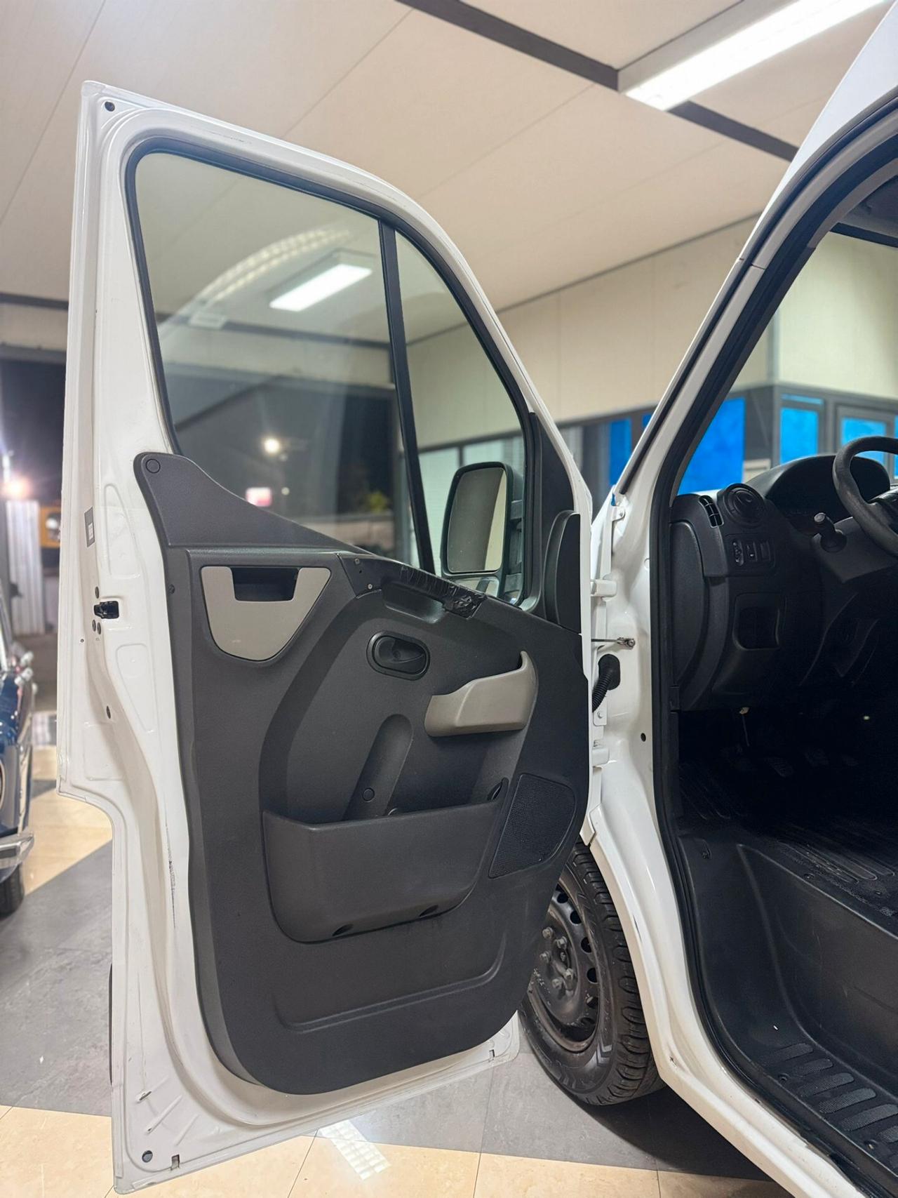 Renault Master T35 2.3 dCi/145 PM Cabinato Twin Turbo S&S