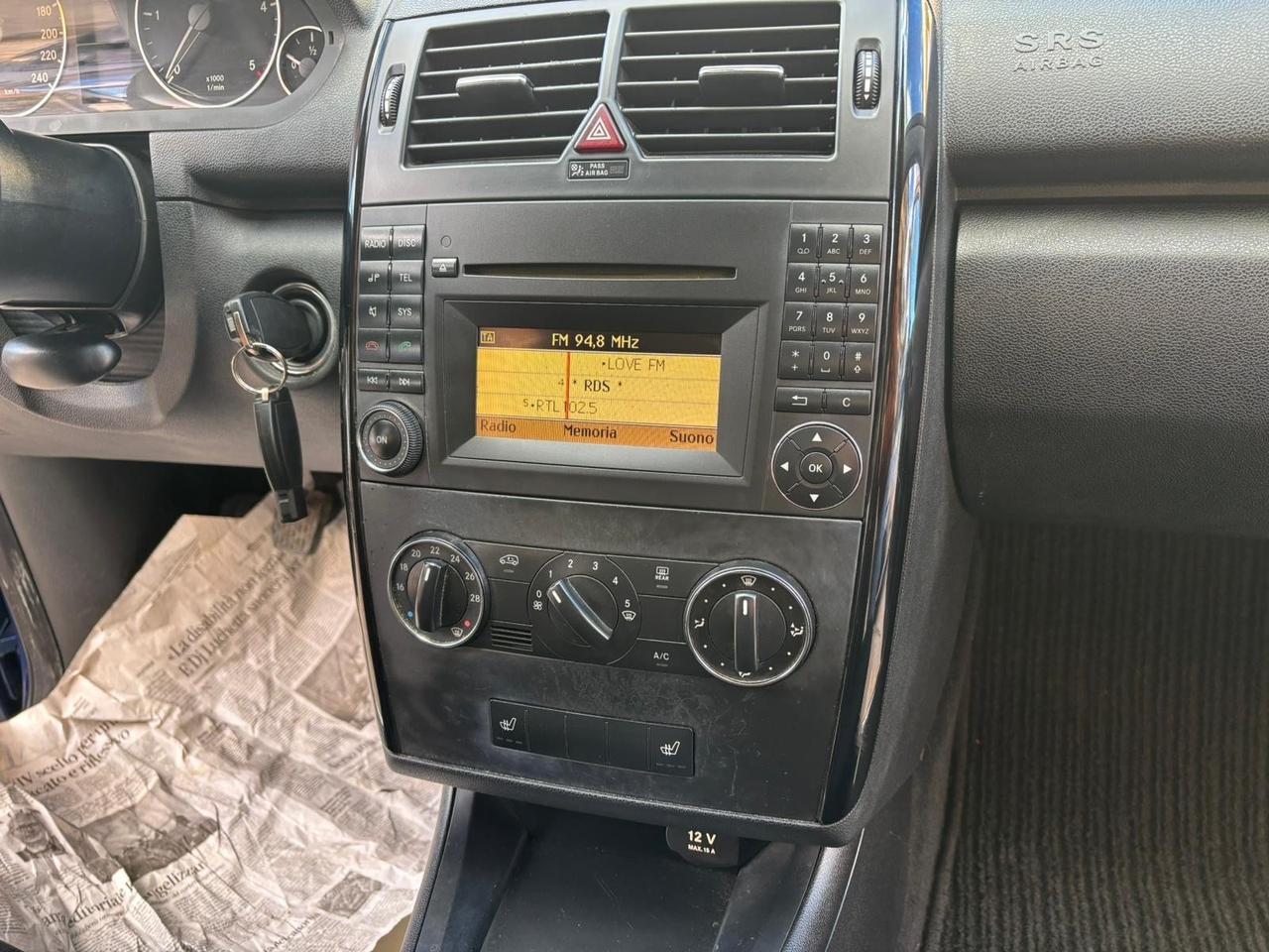 Mercedes-benz A 160 CDI BlueEFFICIENCY Avantgarde