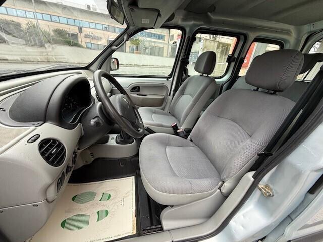 Renault Kangoo 1.2 16V Privilege