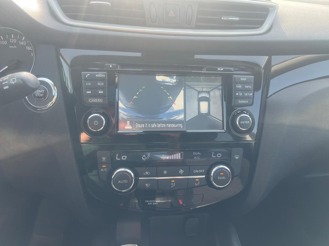 Nissan Qashqai 1.2 DIG-T Tekna 73 mila km