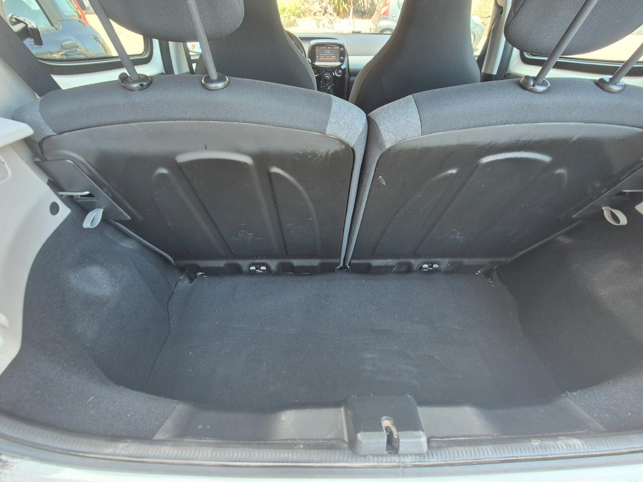 Citroen C1 1.0 Benzina 5 porte SHINE