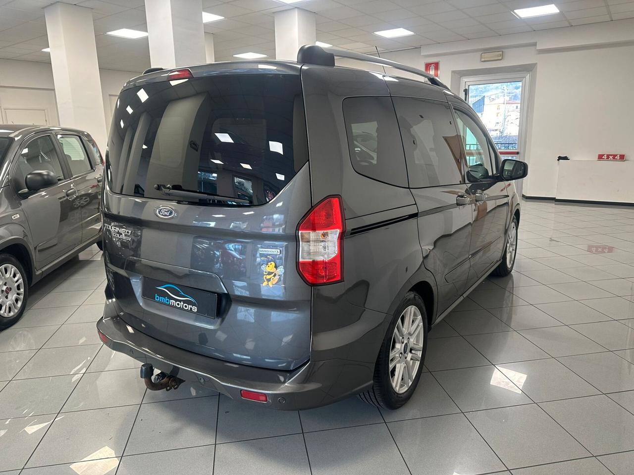 Ford Tourneo Courier 1.0 EcoBoost 100 CV Titanium