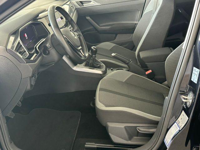 VOLKSWAGEN Polo VI 1.0 R-LINE