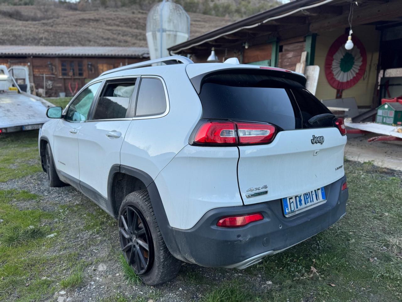 JEEP CHEROKEE 2.2 200CV INCIDENTATA