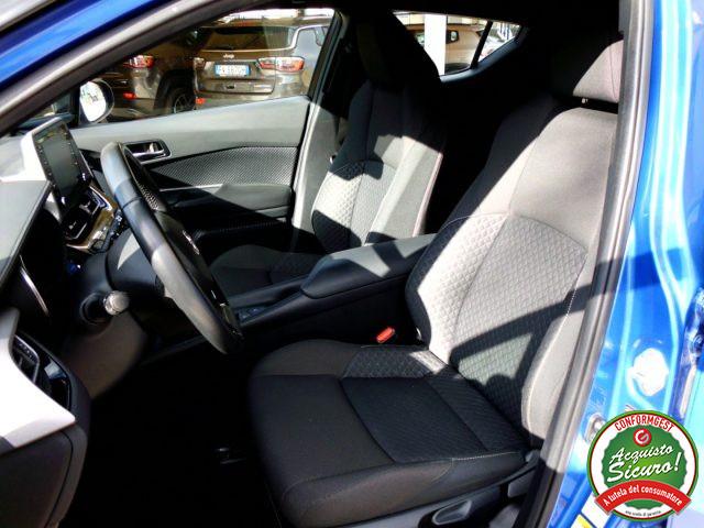 TOYOTA C-HR 1.8 Hybrid E-CVT Business