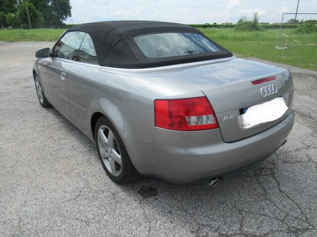 Audi A4 Cabrio 3.0 V6 ASI (bollo 120 euro/ass 250)