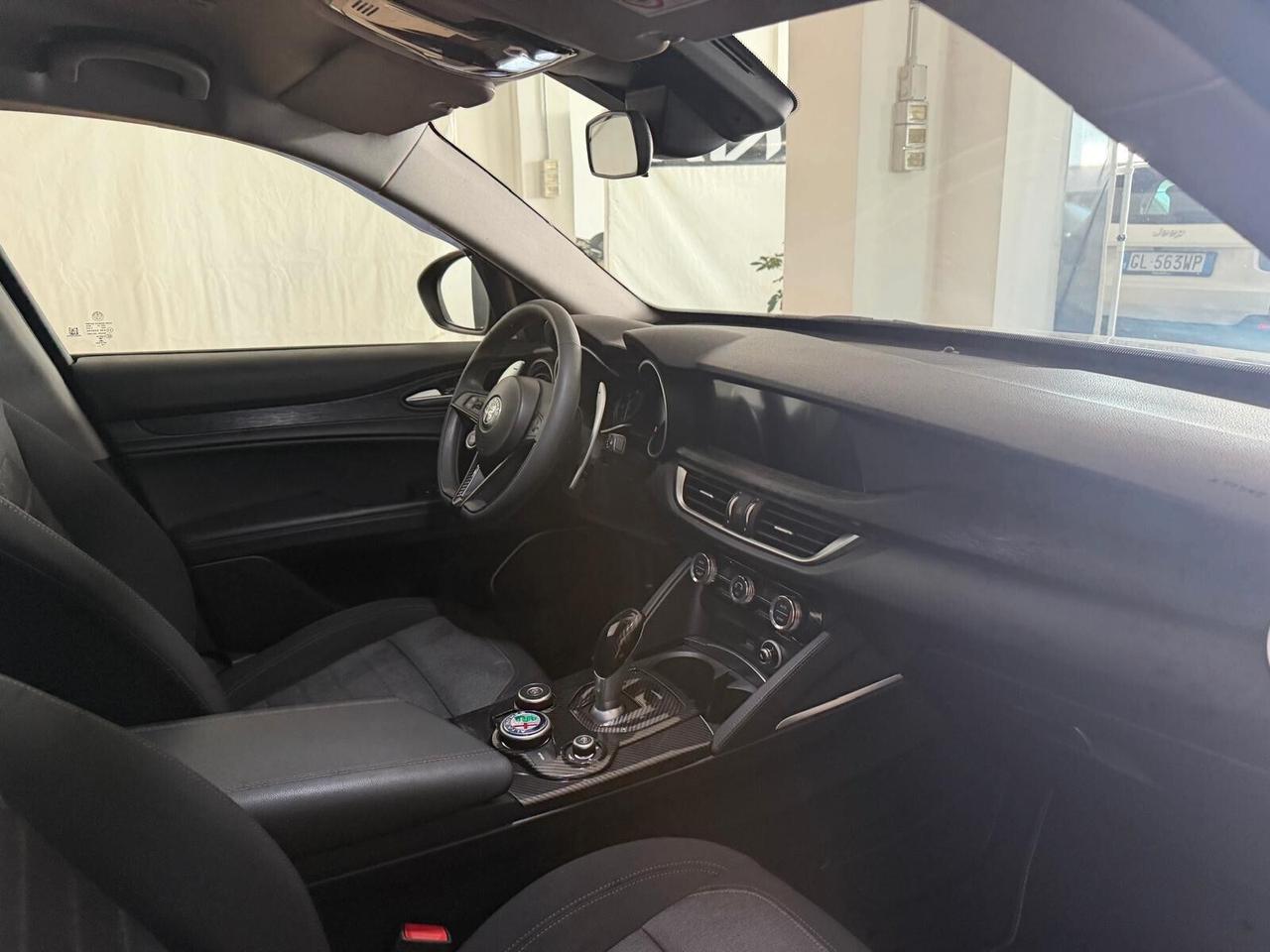 Alfa Romeo Stelvio 2.2 Turbodiesel 210 CV AT8 Q4 Executive