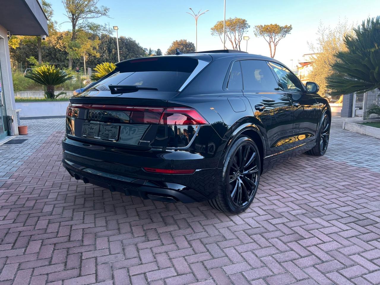 Audi Q8 50 TDI S-Line Quattro MY24*23"*PANORAMA*MATRIX