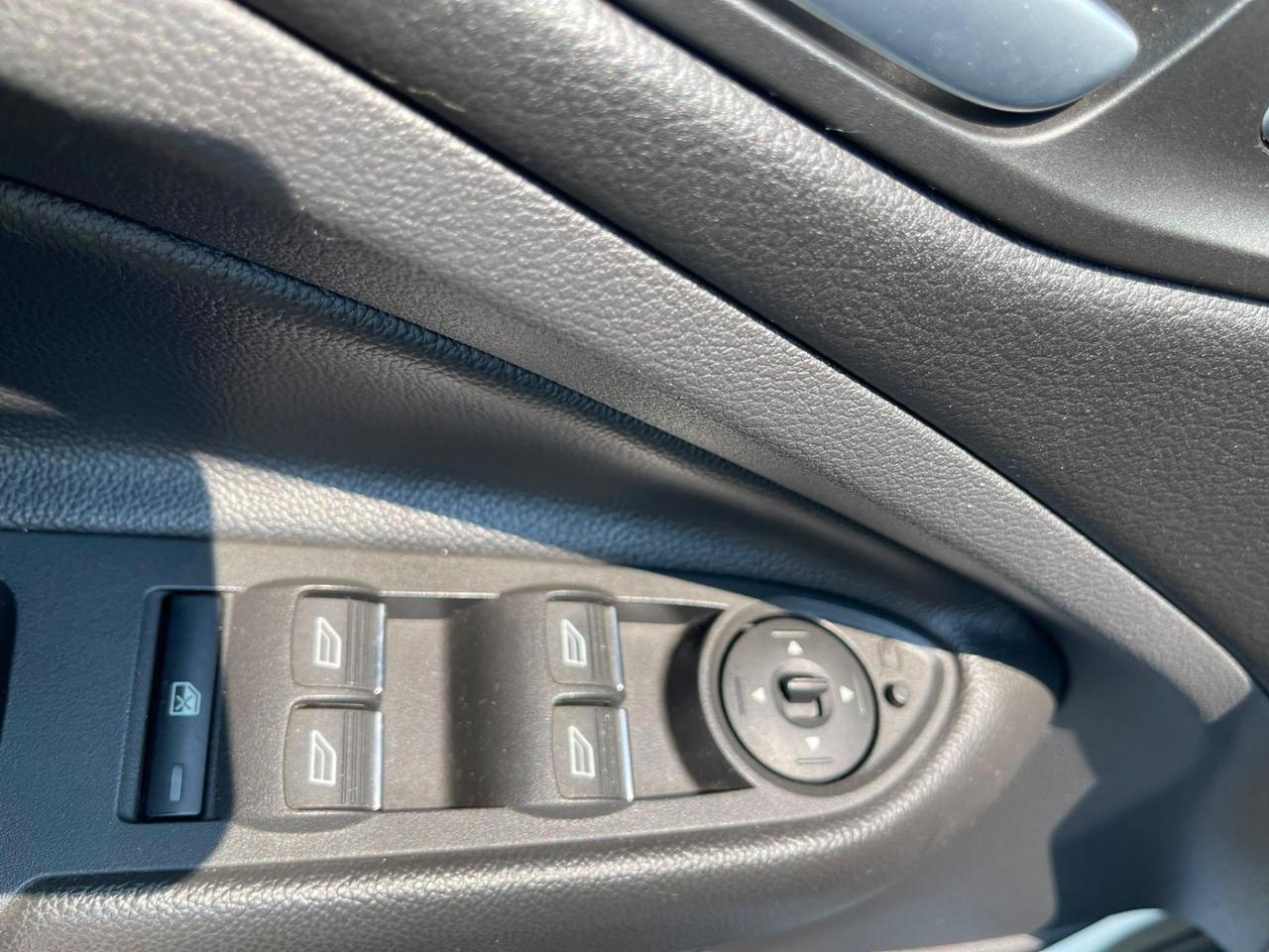 Ford Kuga 2.0 TDCI 120 CV S&S 2WD Powershift ST-Line