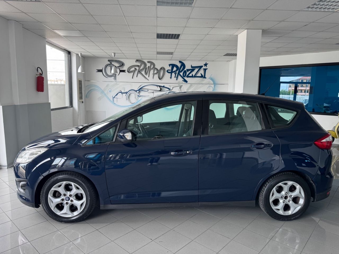 Ford C-Max 2013 photo 4