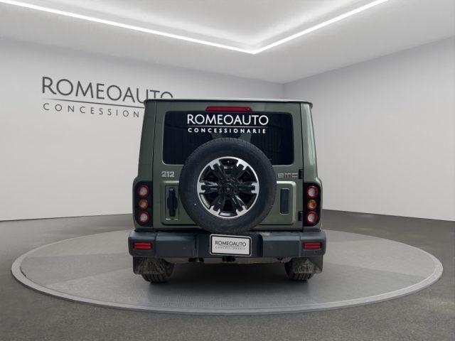 EMC 212 2.0 TGDI 8AT 4WD Officer