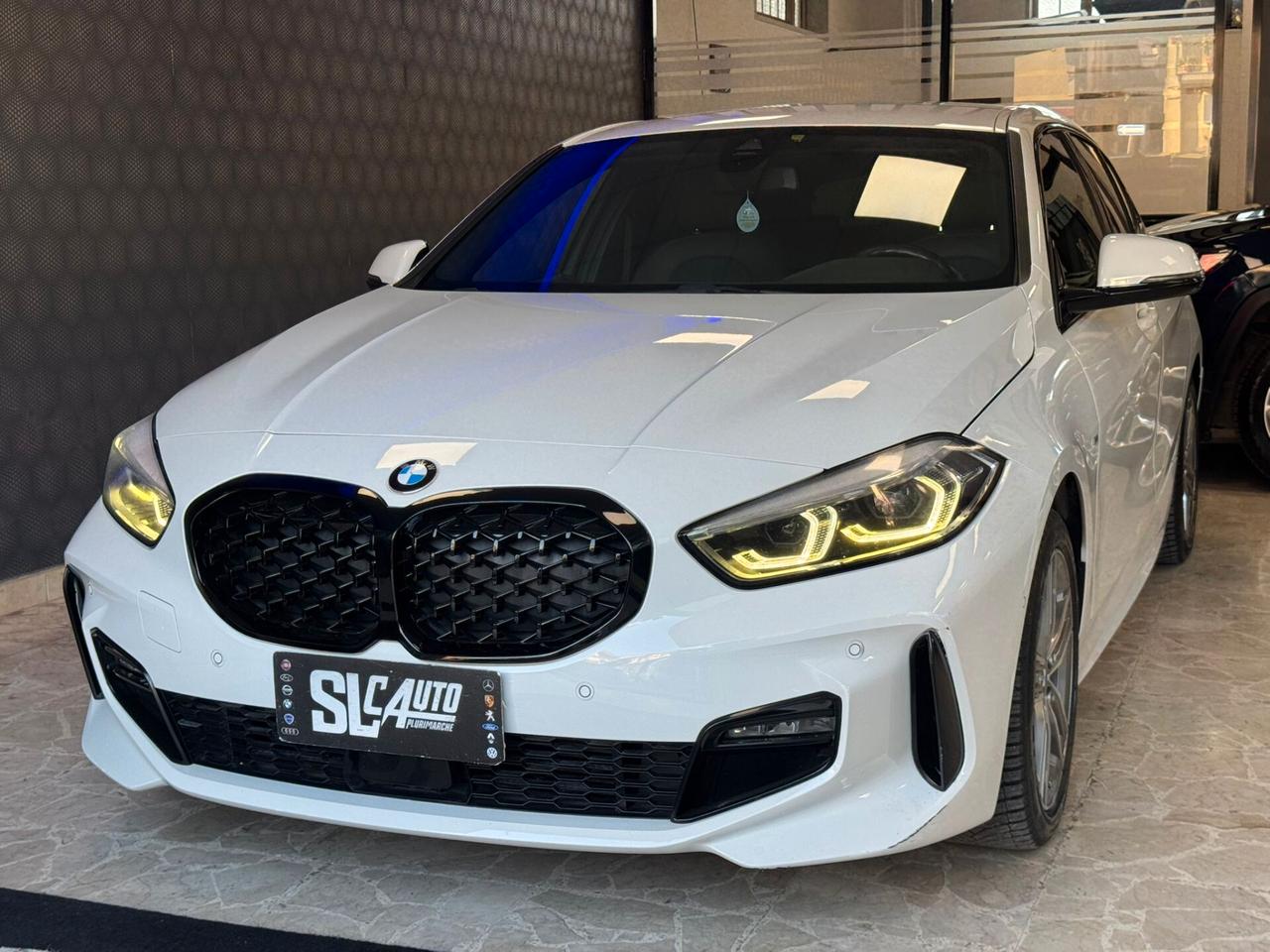 Bmw 116 116d 5p. Msport