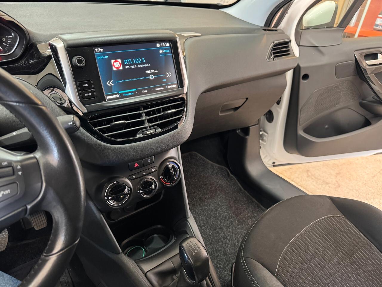 Peugeot 208 1.5 dci BlueHDi 100 cv. Allure OK NEOPATENTATI