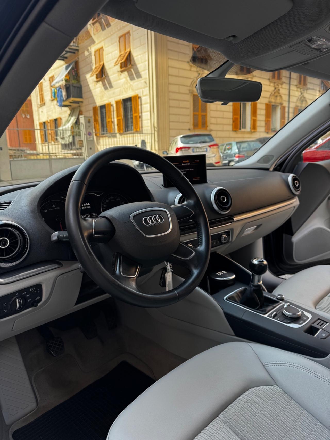 Audi A3 Sedan 2.0 TDI 150CV MANUALE 6M- PERMUTABILE