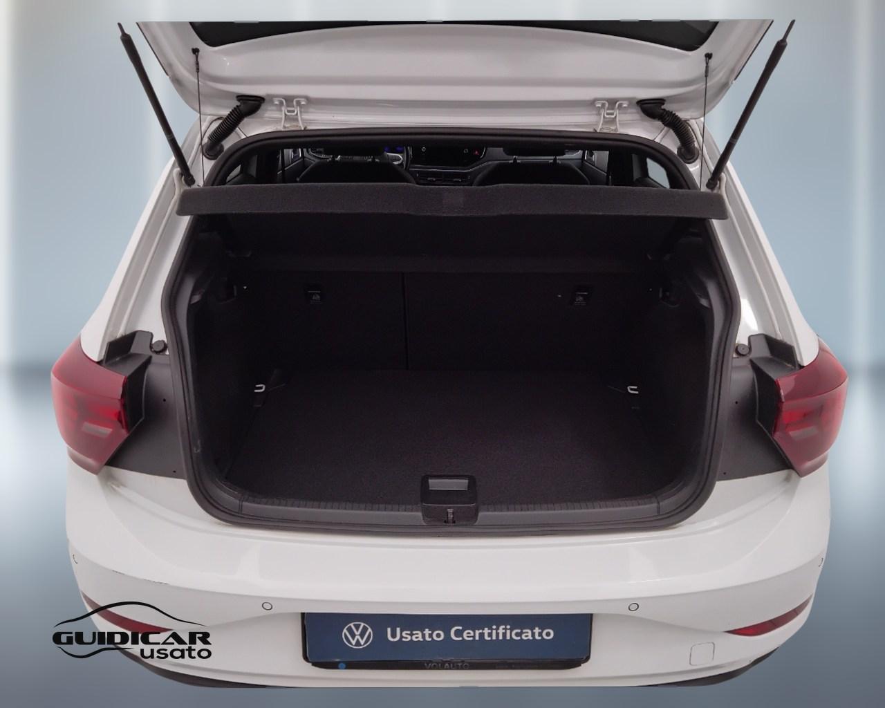 VOLKSWAGEN Polo VI 2022 - Polo 1.0 tsi R-Line 95cv