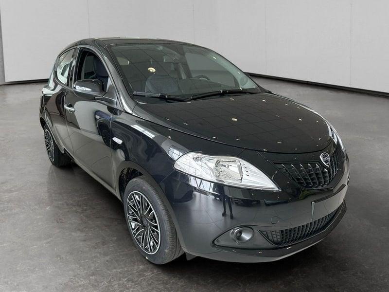 Lancia Ypsilon 1.0 firefly hybrid Oro s&s 70cv