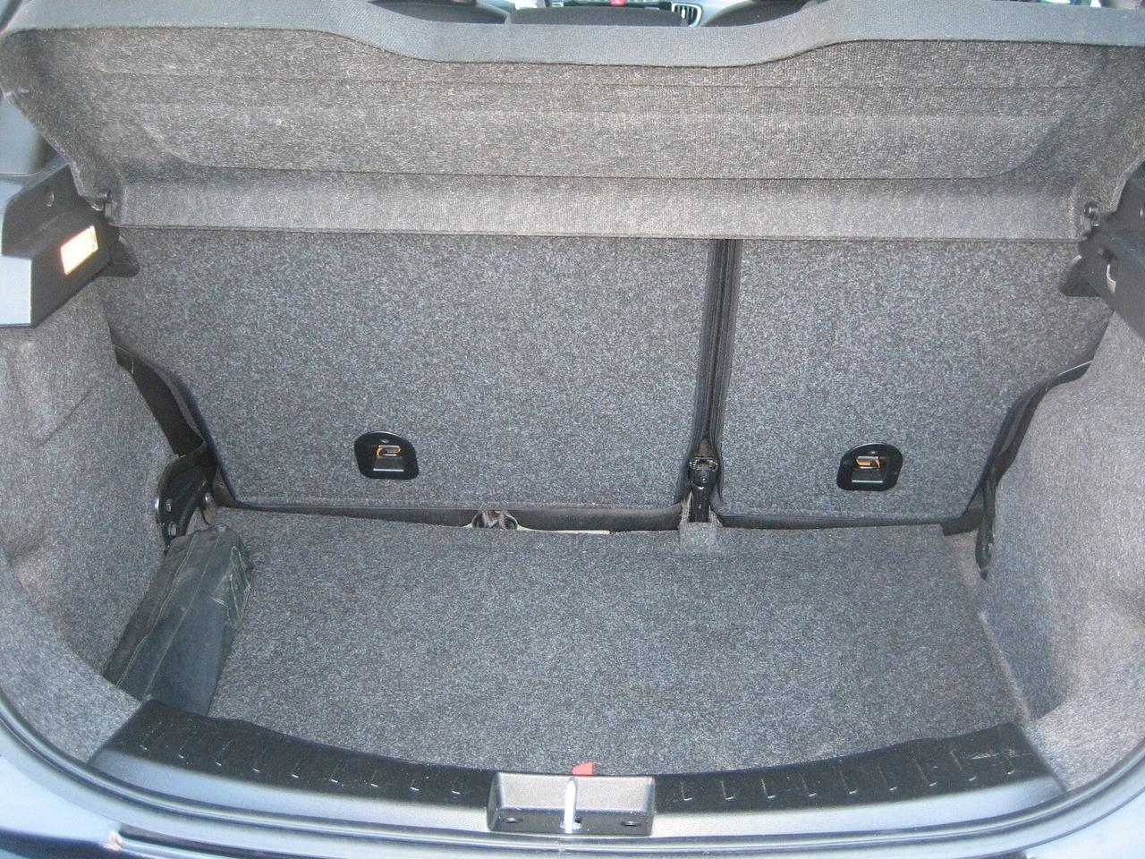 Lancia Ypsilon 1.0 FireFly 5 porte S&S Hybrid Ecochic Gold