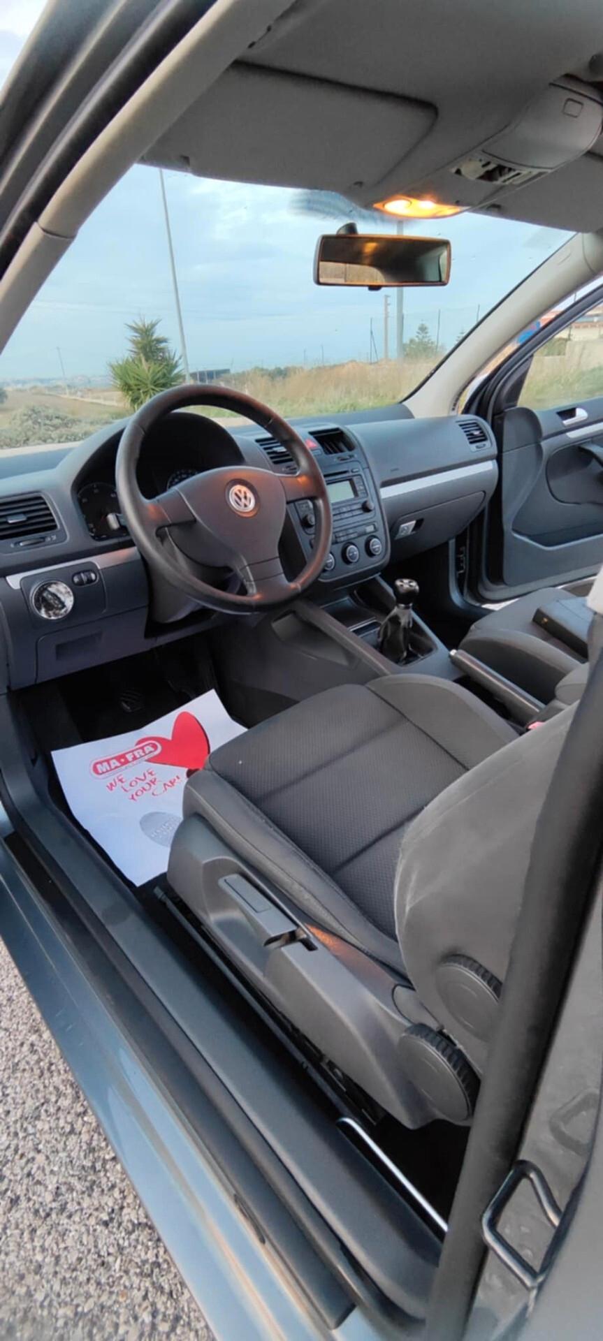 Volkswagen Golf 2.0 16V TDI 3p. Sportline