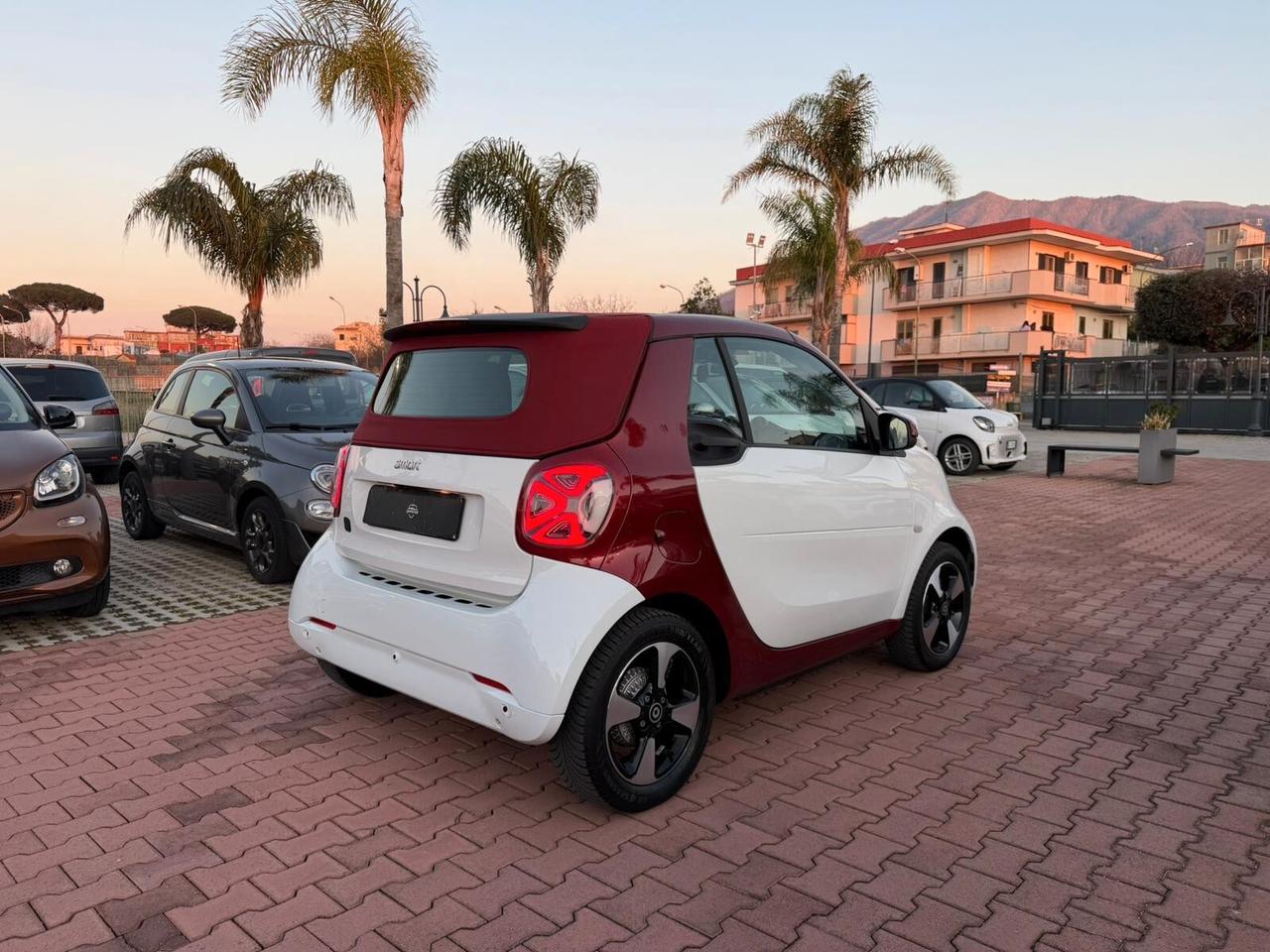 Smart ForTwo EQ cabrio Suitegrey (4,6kW)