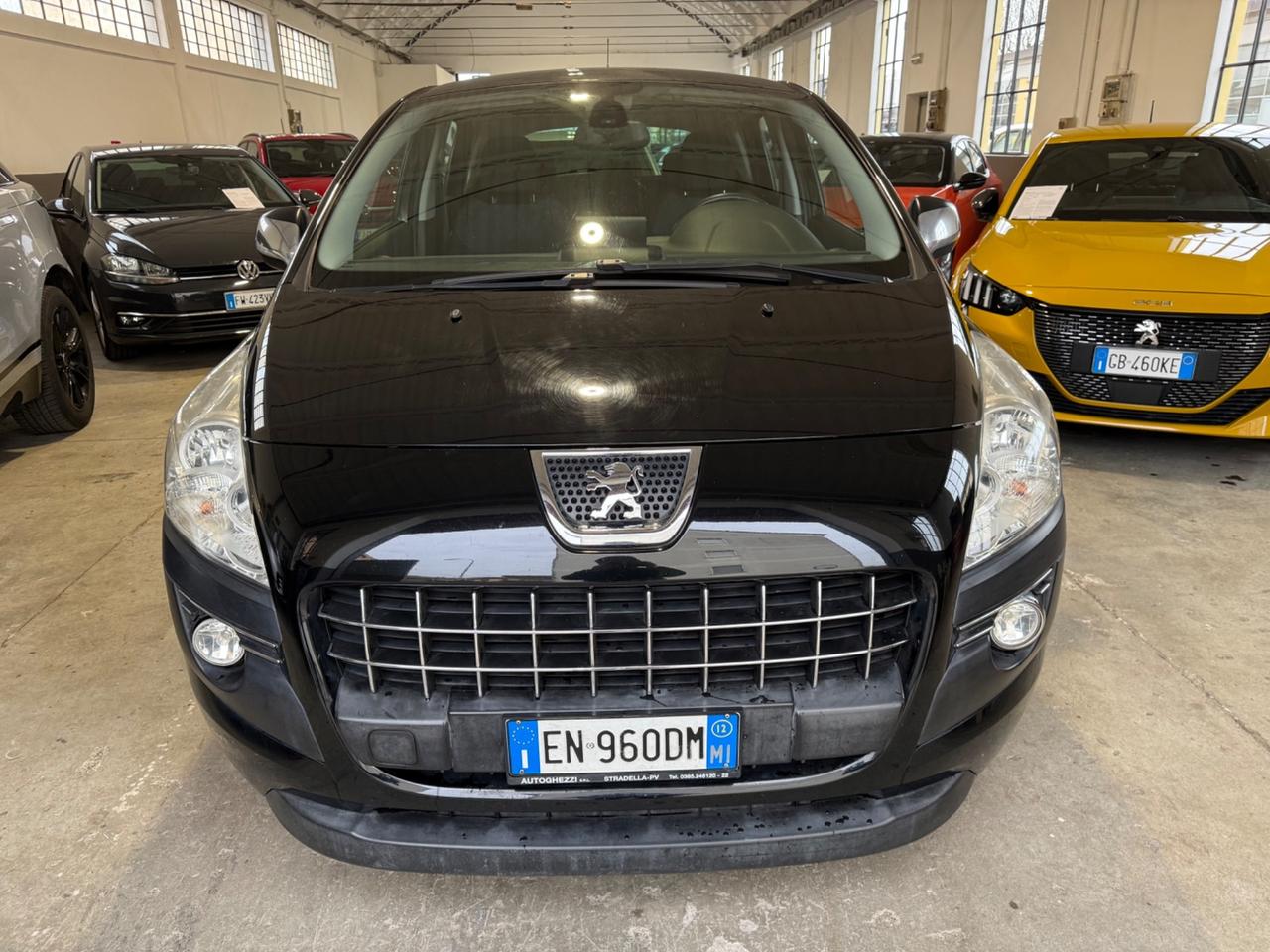 Peugeot 3008 1.6 e-HDi 112CV cambio robotizzato Stop&Start Allure
